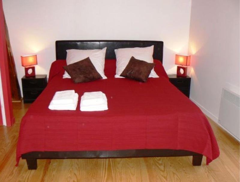 Lou Lombres Bed & Breakfast Room photo